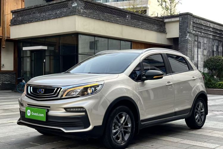 吉利汽车 远景X3 2020款 1.5L CVT尊贵型车身外观1