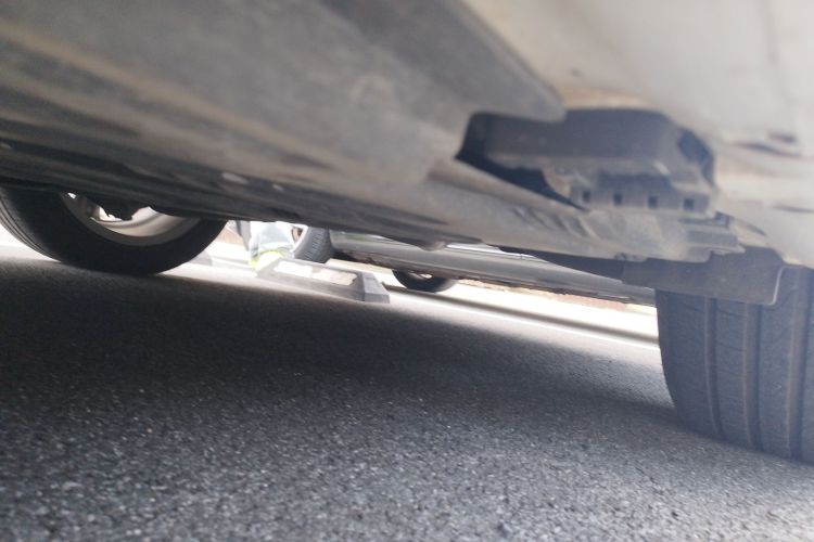 奔驰C级 2019款 改款 C 260 L 运动版局部细节9003