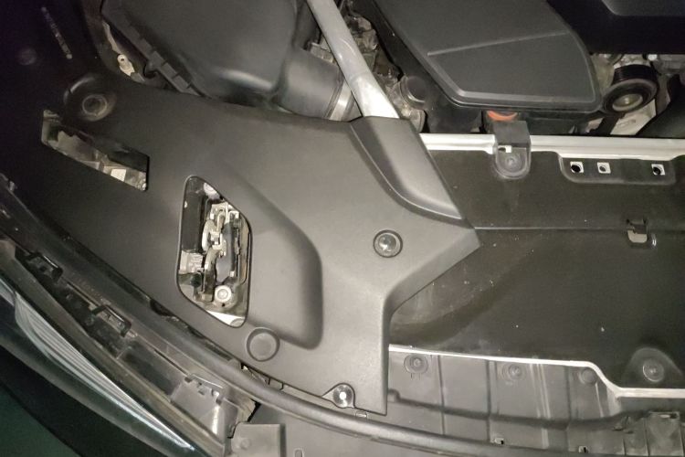 宝马5系 2022款 改款 525Li 豪华套装局部细节9006