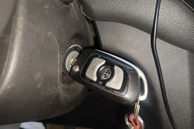 中华V3 2016款 1.5L 手动舒适型中控内饰11