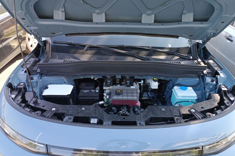 零跑汽车 零跑B10 2025款 510激光雷达版机舱底盘24