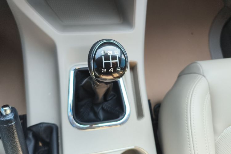 东风风行 菱智 2020款 M5L 1.6L 豪华型 7座局部细节18