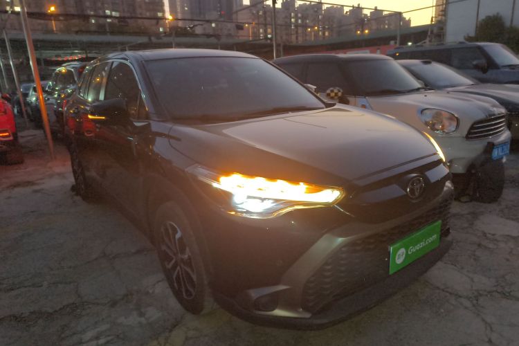 丰田 锋兰达 2022款 2.0L CVT豪华版车身外观6002