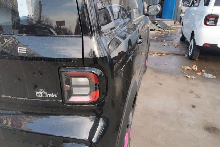 吉利银河 2025款 210km 熊猫卡丁车身外观9