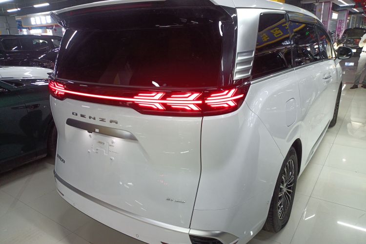 腾势D9 2022款 EV 600 四驱旗舰型车身外观6005