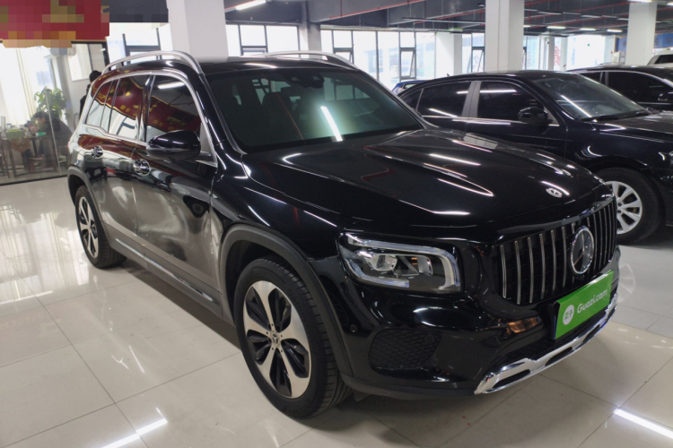 奔驰GLB 2021款 GLB 200 时尚型车身外观3