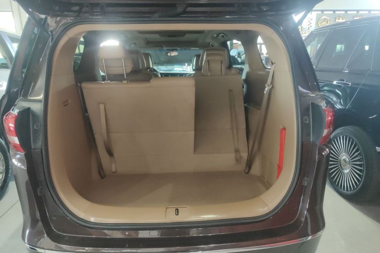 别克GL8 2017款 ES 28T 尊享型 国V机舱底盘23