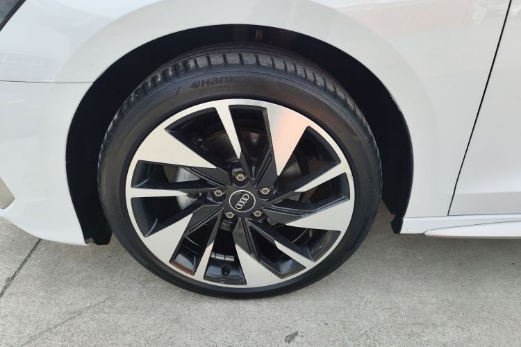 奥迪A3 2024款 A3L Limousine 35 TFSI 时尚运动型车身外观6007