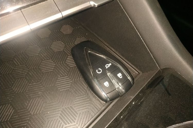 长安 逸动 2024款 PLUS 蓝鲸NE 1.4T GDI DCT高能版中控内饰11