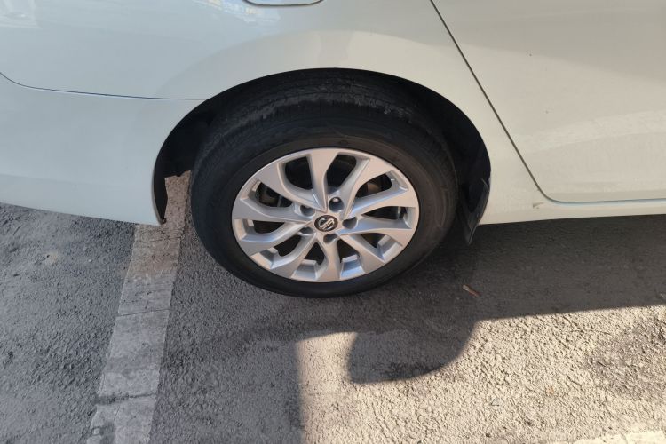 日产 轩逸 2021款 经典 1.6XL CVT豪华版车身外观6008