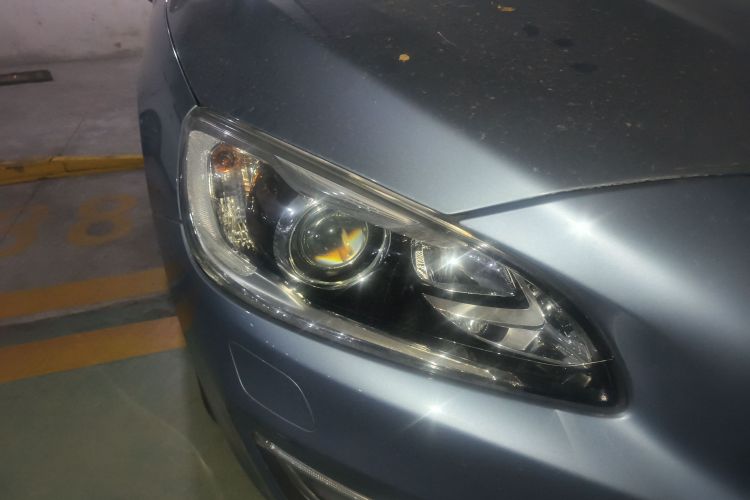 沃尔沃S60 2018款 S60L T3 智进版车身外观8