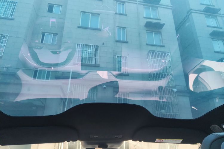 小米汽车 小米YU7 2025款 超长续航高性能四驱Max版中控内饰22