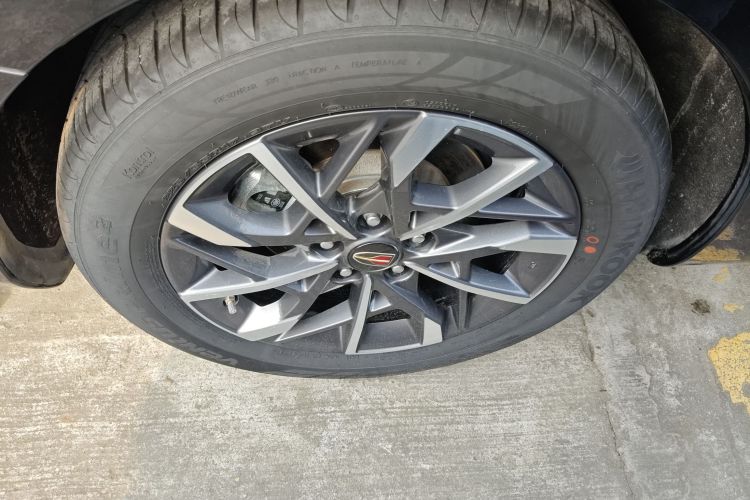 红旗H5 2022款 经典款 1.5T DCT旗悦版车身外观6008