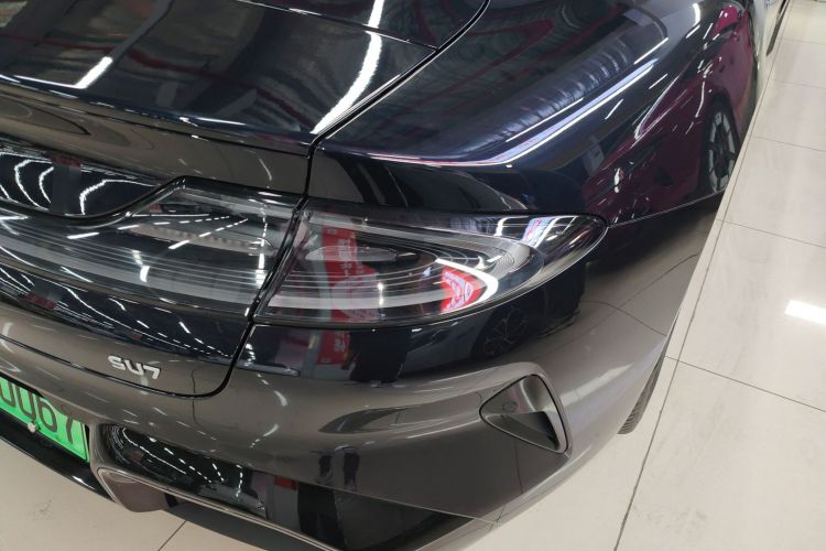 小米汽车 小米SU7 2024款 后驱超长续航高阶智驾Pro版车身外观9