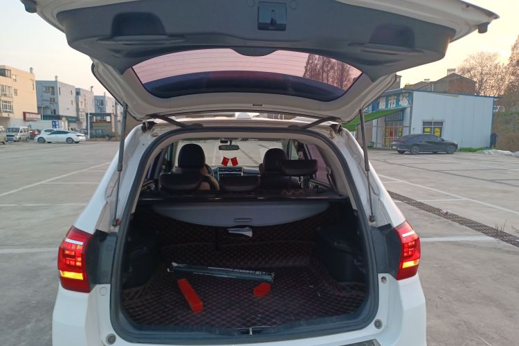 哈弗H6 2015款 运动版 1.5T 自动两驱豪华型机舱底盘23