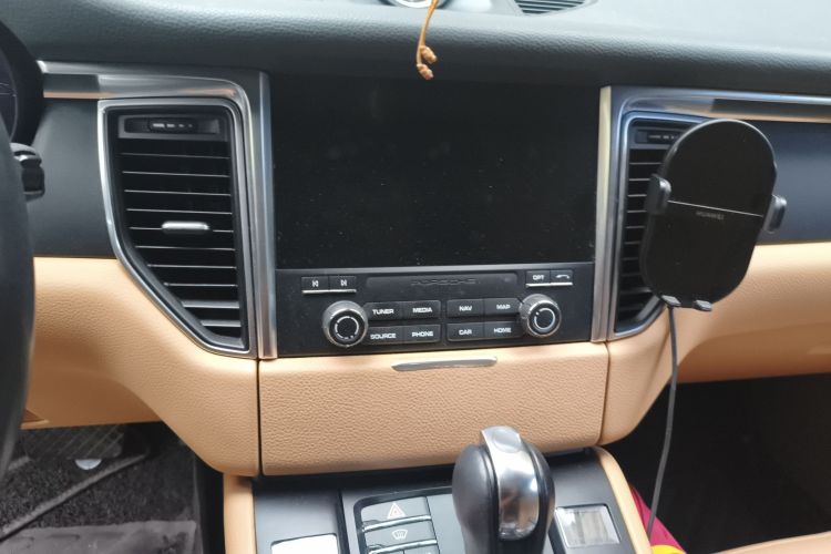 保时捷 2017款  Macan 2.0T局部细节16