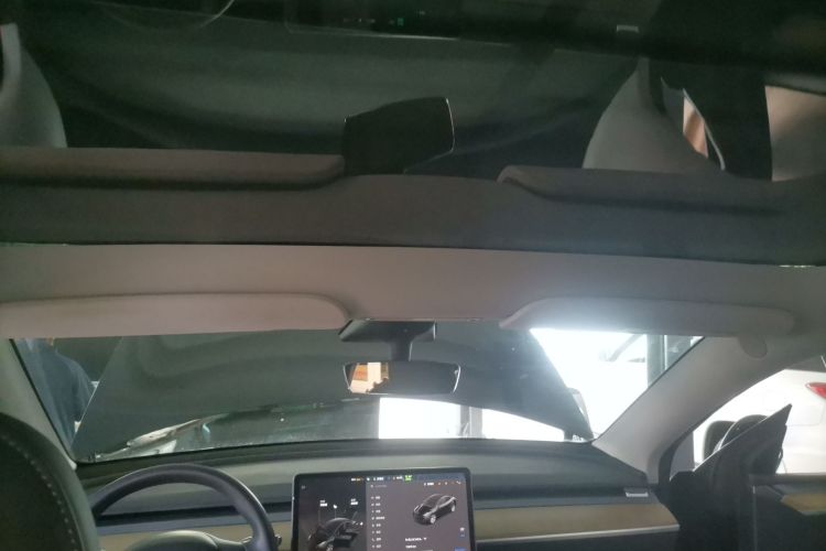 特斯拉 Model Y 2022款 后轮驱动版局部细节22