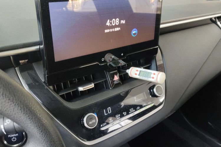 丰田 卡罗拉 2023款 1.8L 智能电混双擎 精英版中控内饰16