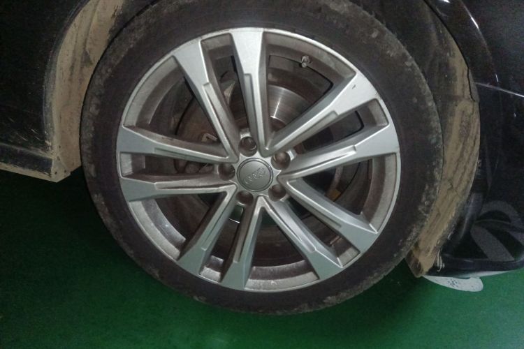 奥迪A6L 2018款 30周年年型 TFSI 进取型车身外观10