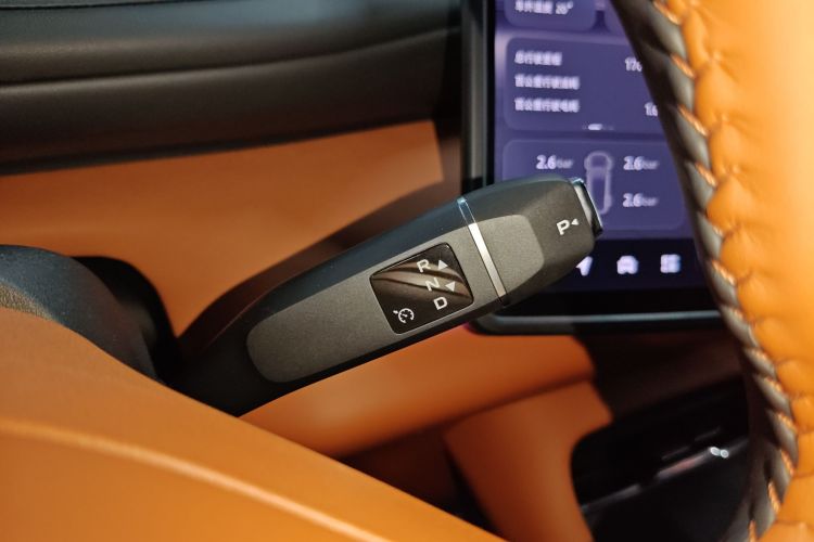 长安启源Q07 2025款 145尊荣型中控内饰18