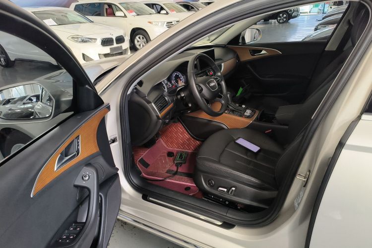 奥迪A6L 2017款 30 FSI 舒适型中控内饰20