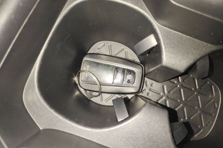 丰田 RAV4荣放 2020款 2.0L CVT两驱风尚版中控内饰11