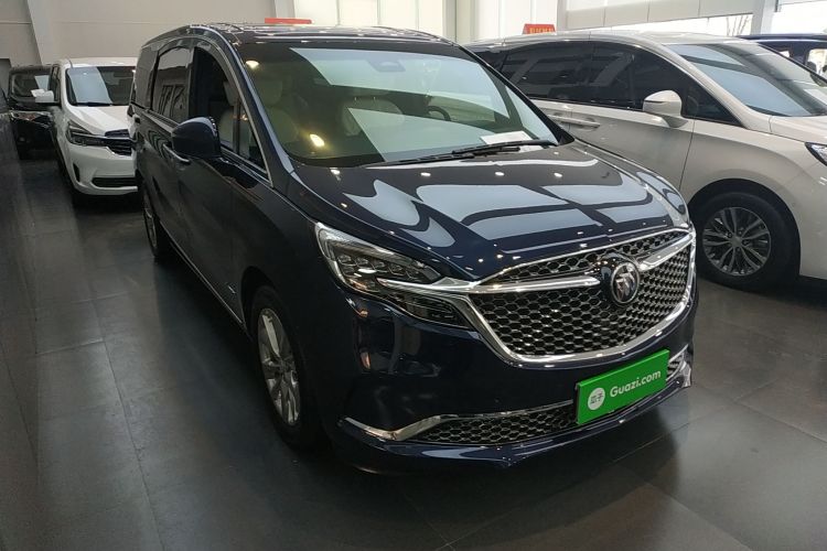 别克GL8 2020款 Avenir艾维亚 四座尊礼版车身外观3