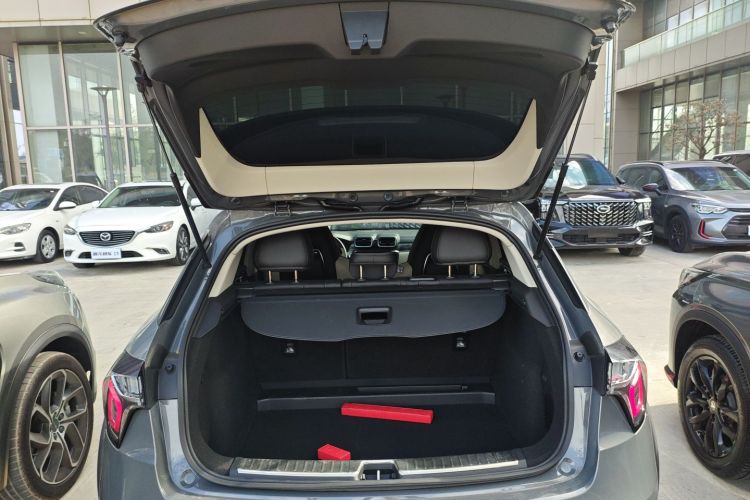 领克02 2021款 1.5TD DCT两驱耀 冠军版局部细节23