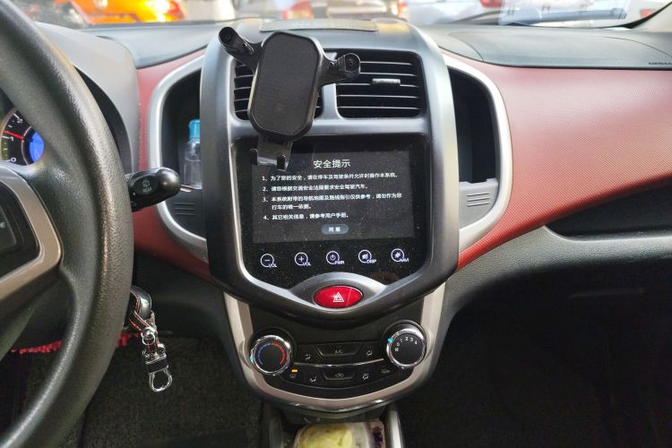 长安 奔奔 2015款 1.4L IMT尊贵型 国IV中控内饰16