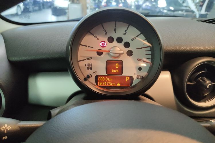 MINI 2011款 1.6L ONE中控内饰14