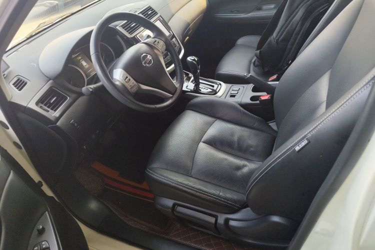 日产 骐达TIIDA 2016款 1.6L CVT智尊版中控内饰19