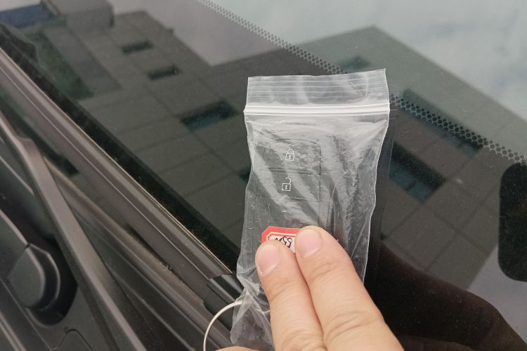 丰田bZ5 2025款 550 PRO智行版中控内饰7001