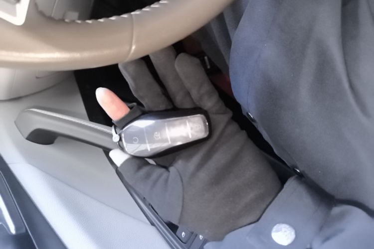 比亚迪 秦PLUS 2024款 荣耀版 DM-i 55KM领先型中控内饰11