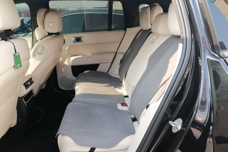 理想汽车 理想L7 2023款 Air中控内饰7004