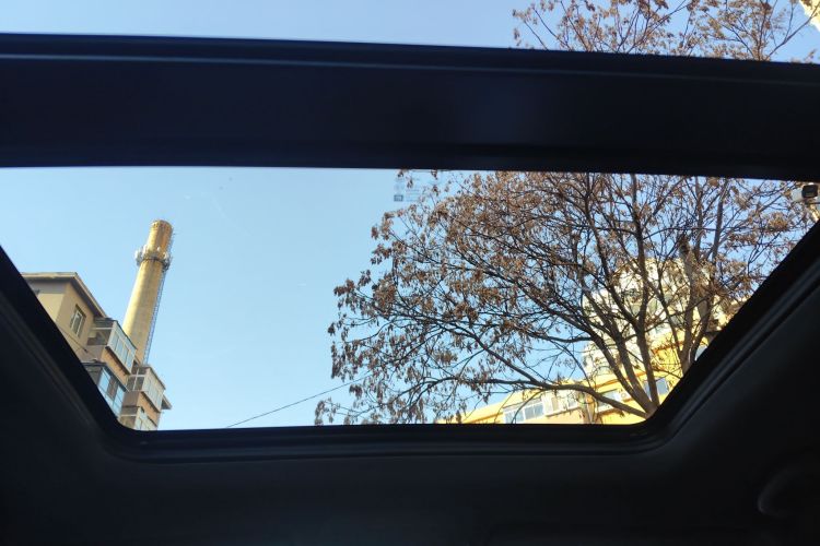 凯迪拉克XT6 2020款 28T 六座四驱风尚型中控内饰22