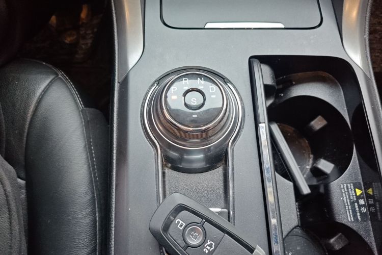 福特 蒙迪欧 2018款 EcoBoost 180 时尚型中控内饰18