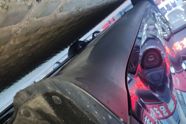 特斯拉 Model Y 2022款 后轮驱动版局部细节9002