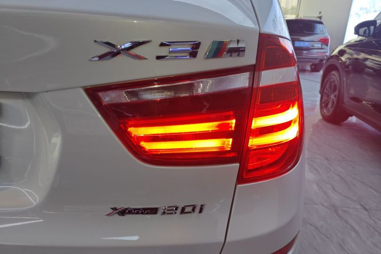 宝马X3(进口) 2014款 xDrive20i X设计套装车身外观9