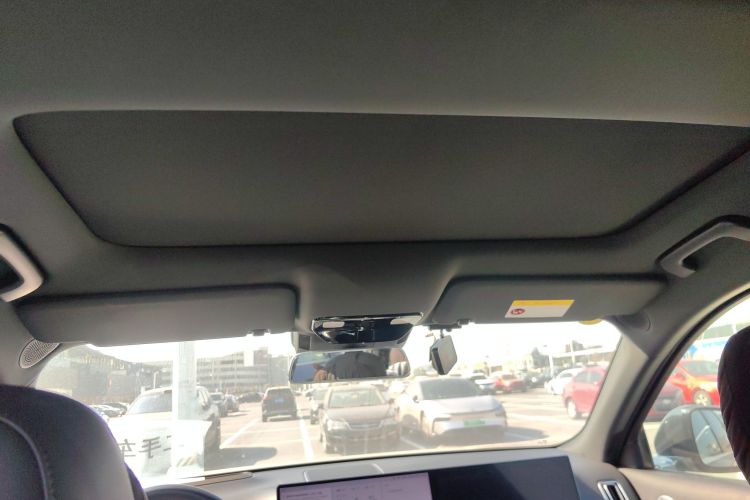 理想汽车 理想L8 2024款 Max中控内饰22