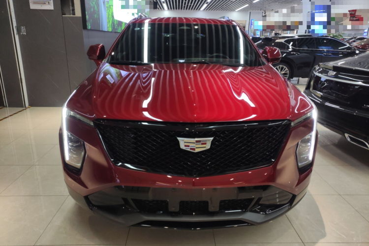 凯迪拉克XT4 2024款 28T 四驱豪华型车身外观2