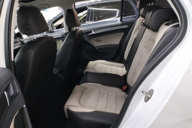 大众 高尔夫 2017款 230TSI 自动豪华百万辆纪念版中控内饰21