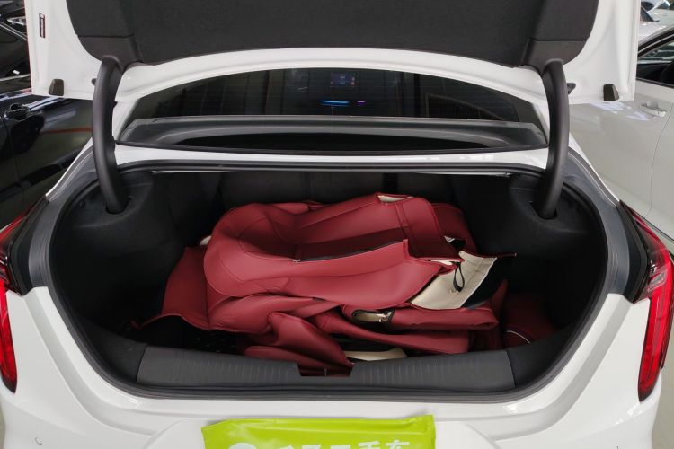 凯迪拉克CT4 2023款 28T 豪华型机舱底盘23