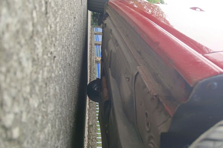 大众 Polo 2016款 1.4L 手动风尚型机舱底盘29