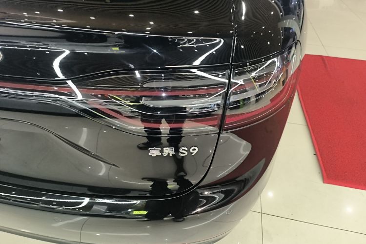 鸿蒙智行 享界S9 2024款 纯电 Ultra 四驱旗舰版车身外观9