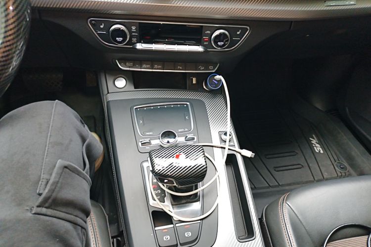 奥迪Q5L 2018款 45 TFSI 尊享时尚型 国V中控内饰18
