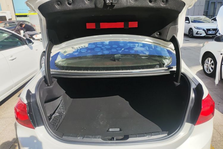 宝马1系 2017款 118i 运动型局部细节23