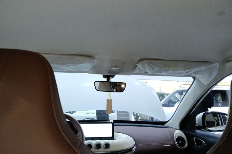 五菱汽车 五菱缤果 2025款 333km 灵犀互联款中控内饰22