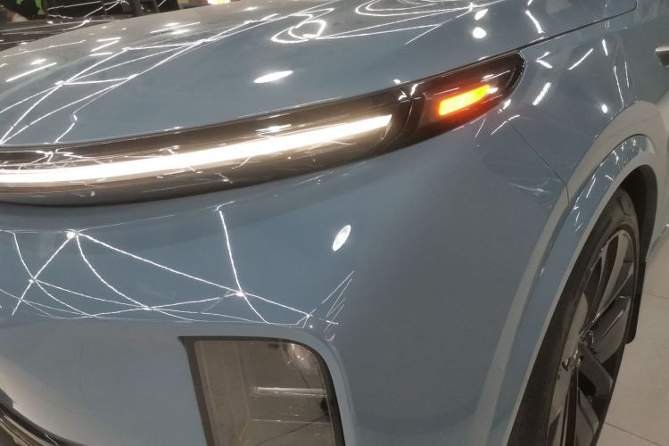 理想汽车 理想L9 2022款 Max局部细节36