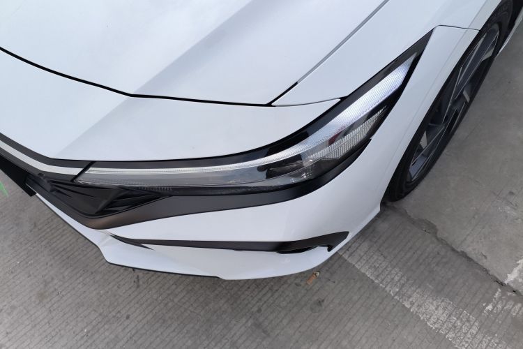 现代 伊兰特 2023款 1.5L CVT GLX精英版局部细节36