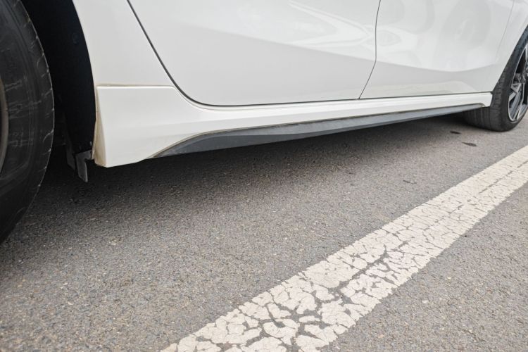 领克03 2023款 1.5TD DCT劲Pro机舱底盘29